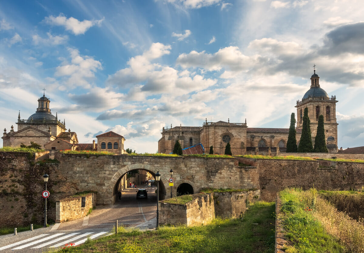 Porto to Salamanca road trip stop – Ciudad Rodrigo old town
